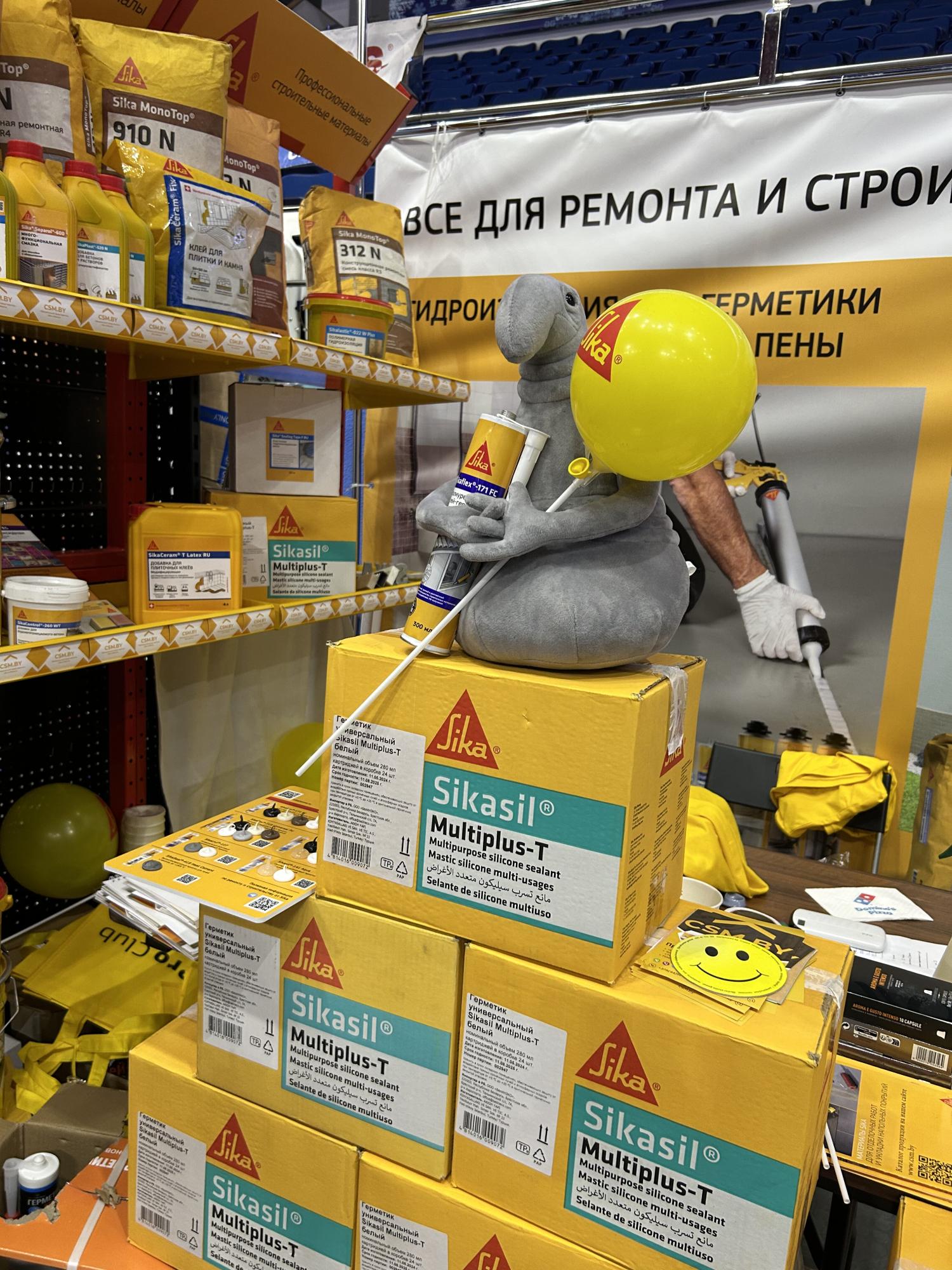 Первый день выставки: яркий старт и активная работа на стенде Sika Первый день выставки: яркий старт и активная работа на стенде Sika