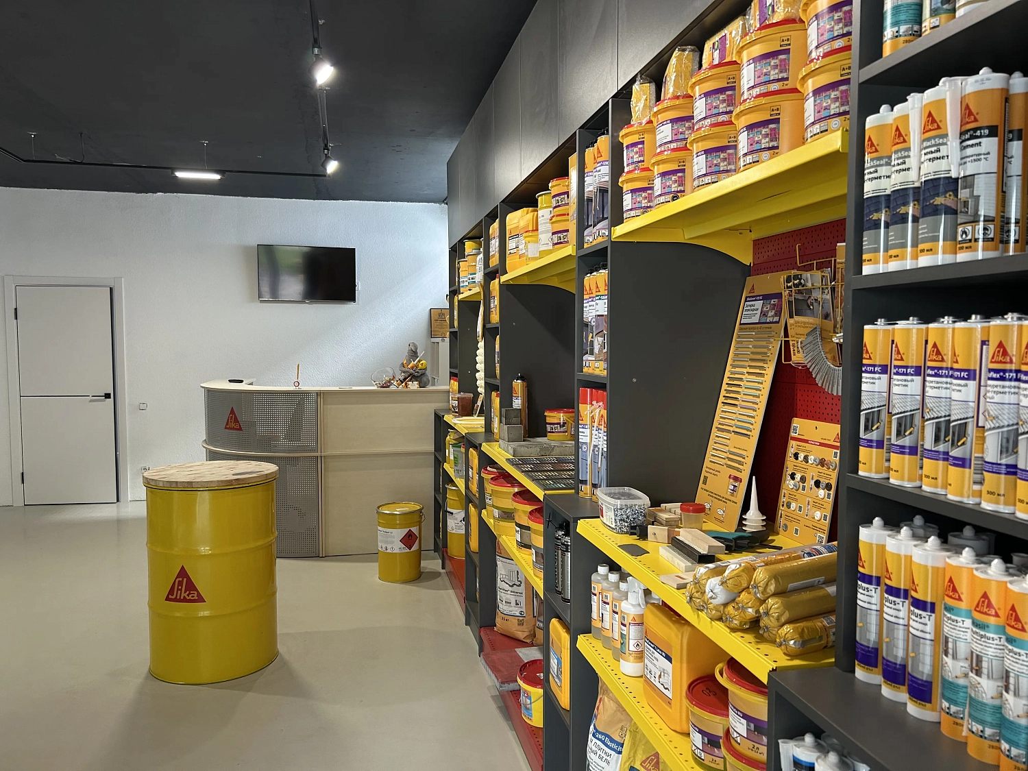 Первый Жёлтый магазин Sika в Минске!